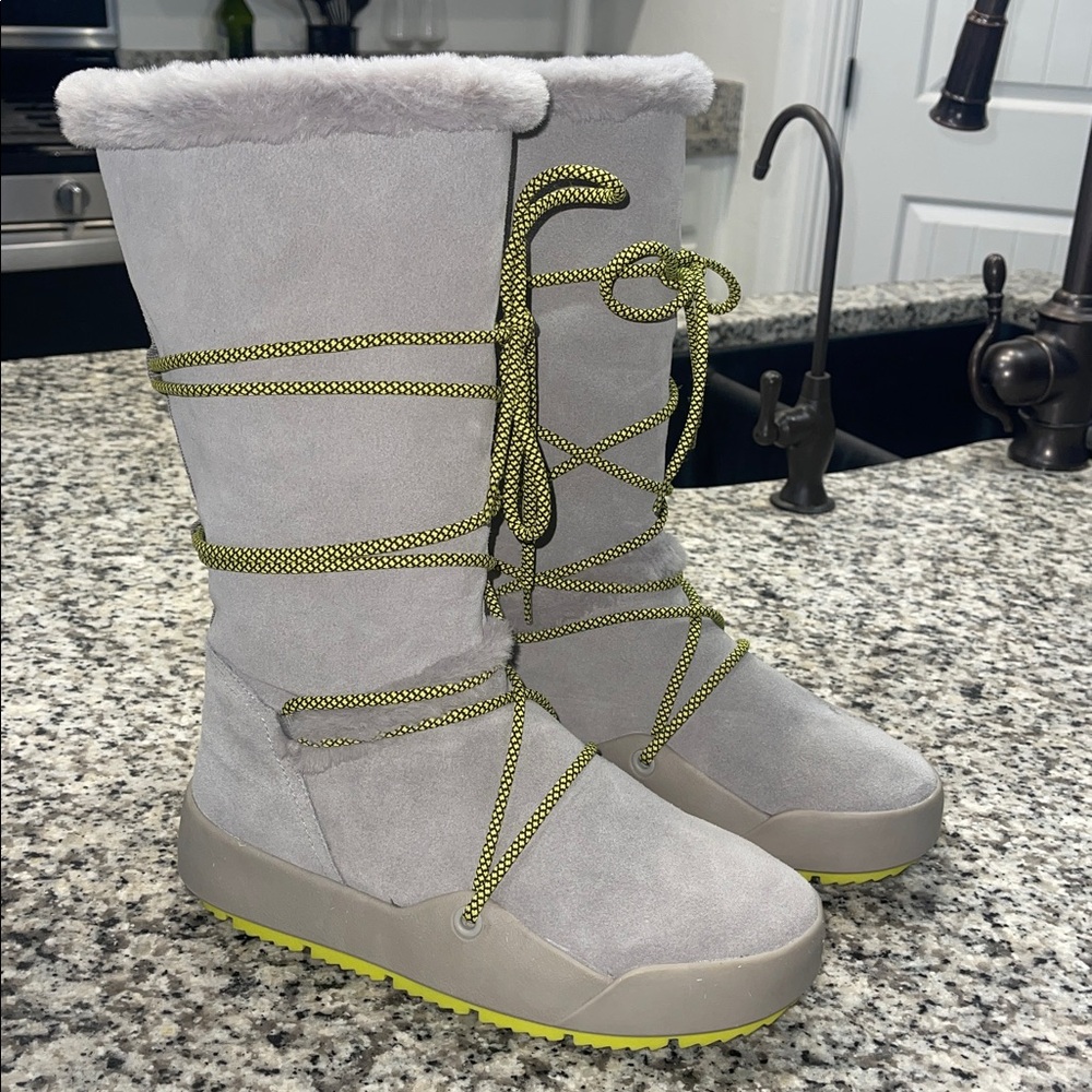 Baretraps Danney Women's Water Resistant Winter Boot Gray and Green Size 8 - Picture 6 of 17